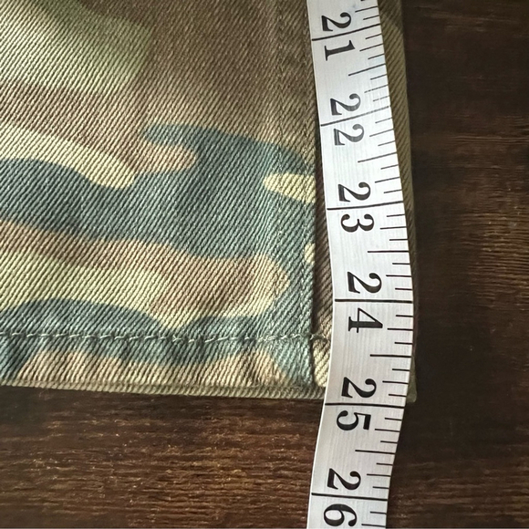 Free People Remy Camo Printed Cropped Ankle High Rise Rigid Jeans Size 25 Jeans - Picture 11 of 12
